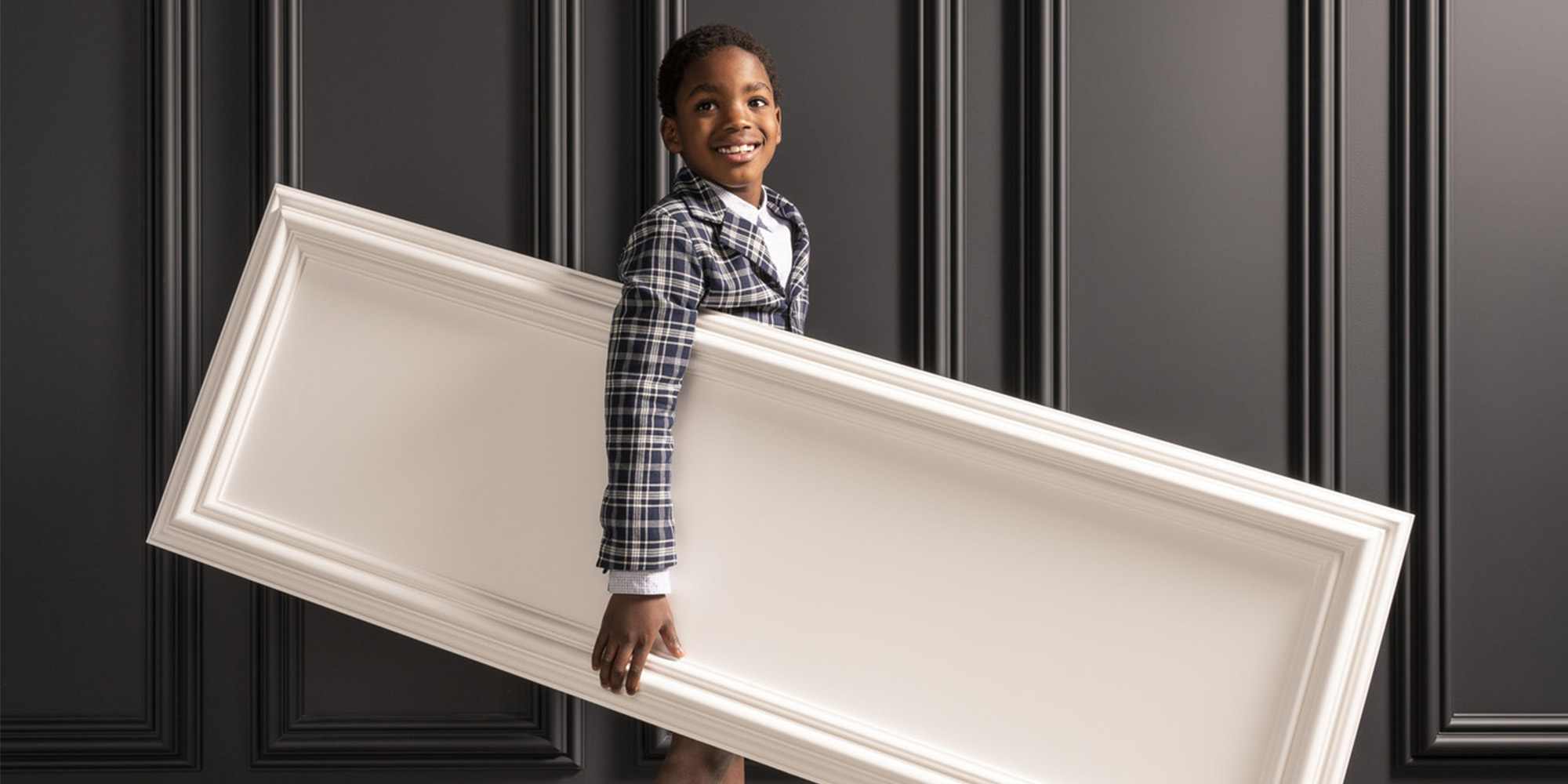 Preislich reduzierte und vollfunktionsfähige B-Ware Stuckleisten.