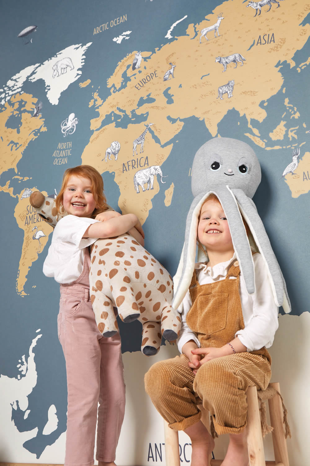 Mural non-woven world map blue Our Planet OUP102032066-36-OUP102032066