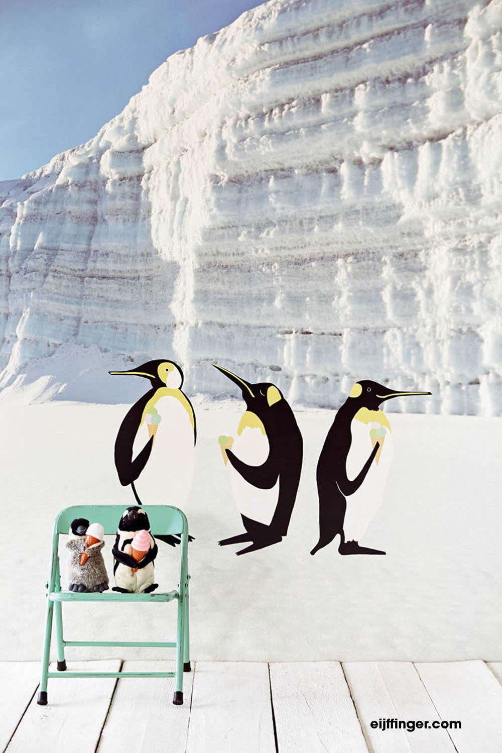 Penguins Mural Snow Blue-55-364145