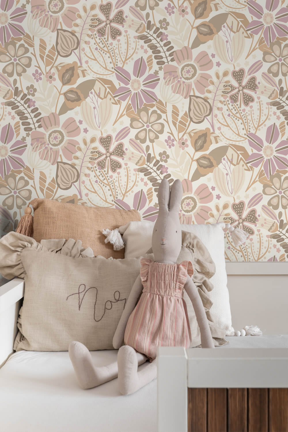 Non-woven wallpaper floral flower pattern pastel beige 139675