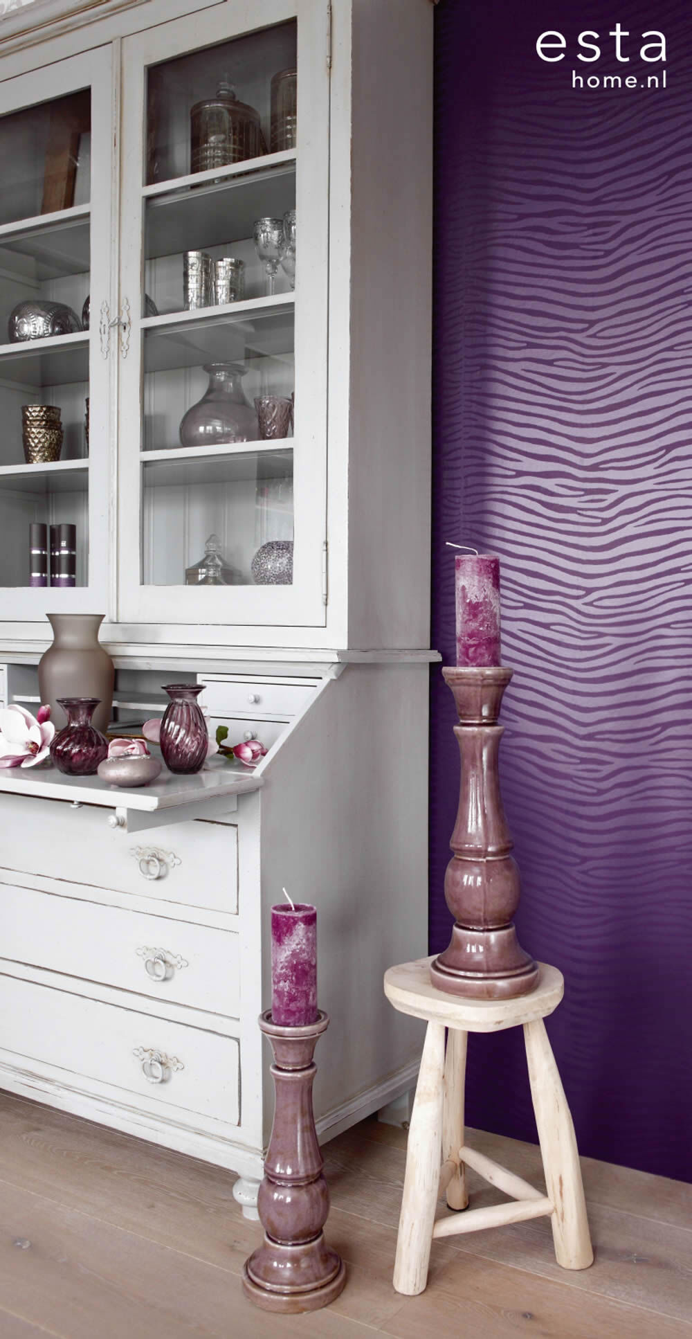 Non-woven wallpaper zebra purple girl