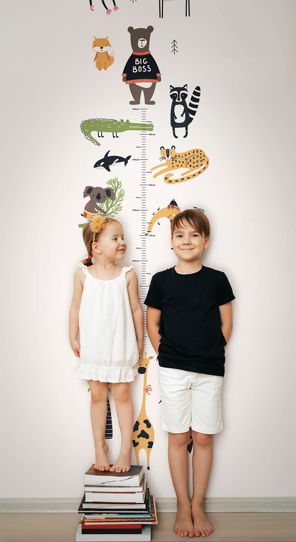  Messlatte Weiß und bunt Wandbild Kids Walls Marburg 45877