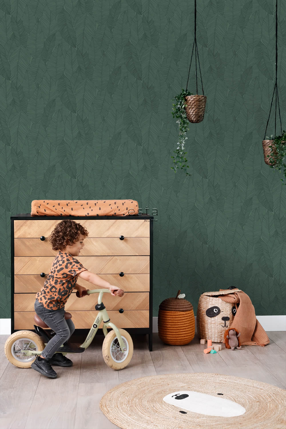 Wallpaper with large leaves non-woven green 139449