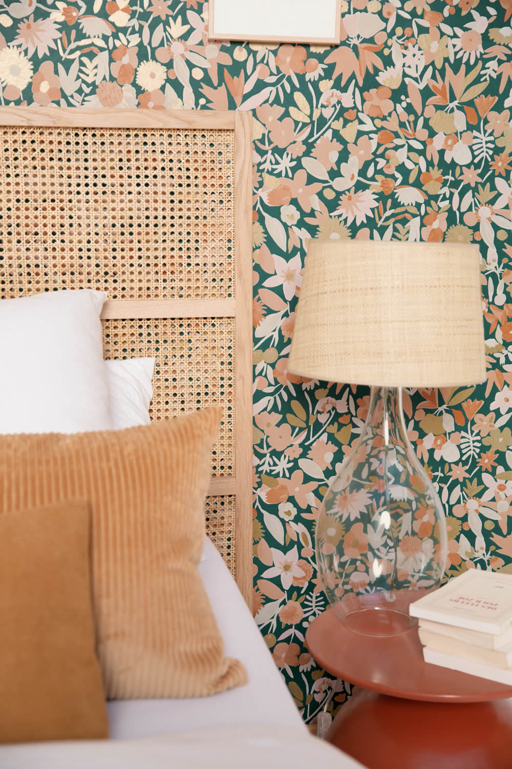 Grüne Vliestapete Bunte Blumen Caselio Imagination