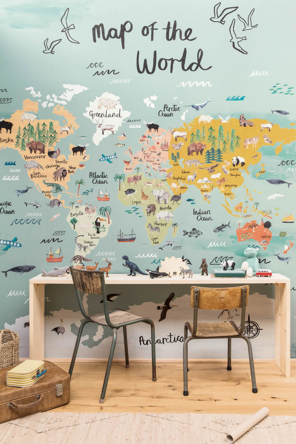 Landkarte Tiere Wandbild blau Caselio - Autour du Monde ADM103604501