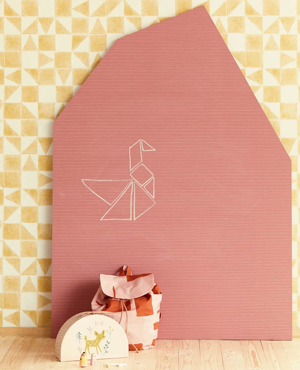 wallpaper chalk board red stripes-55-399021