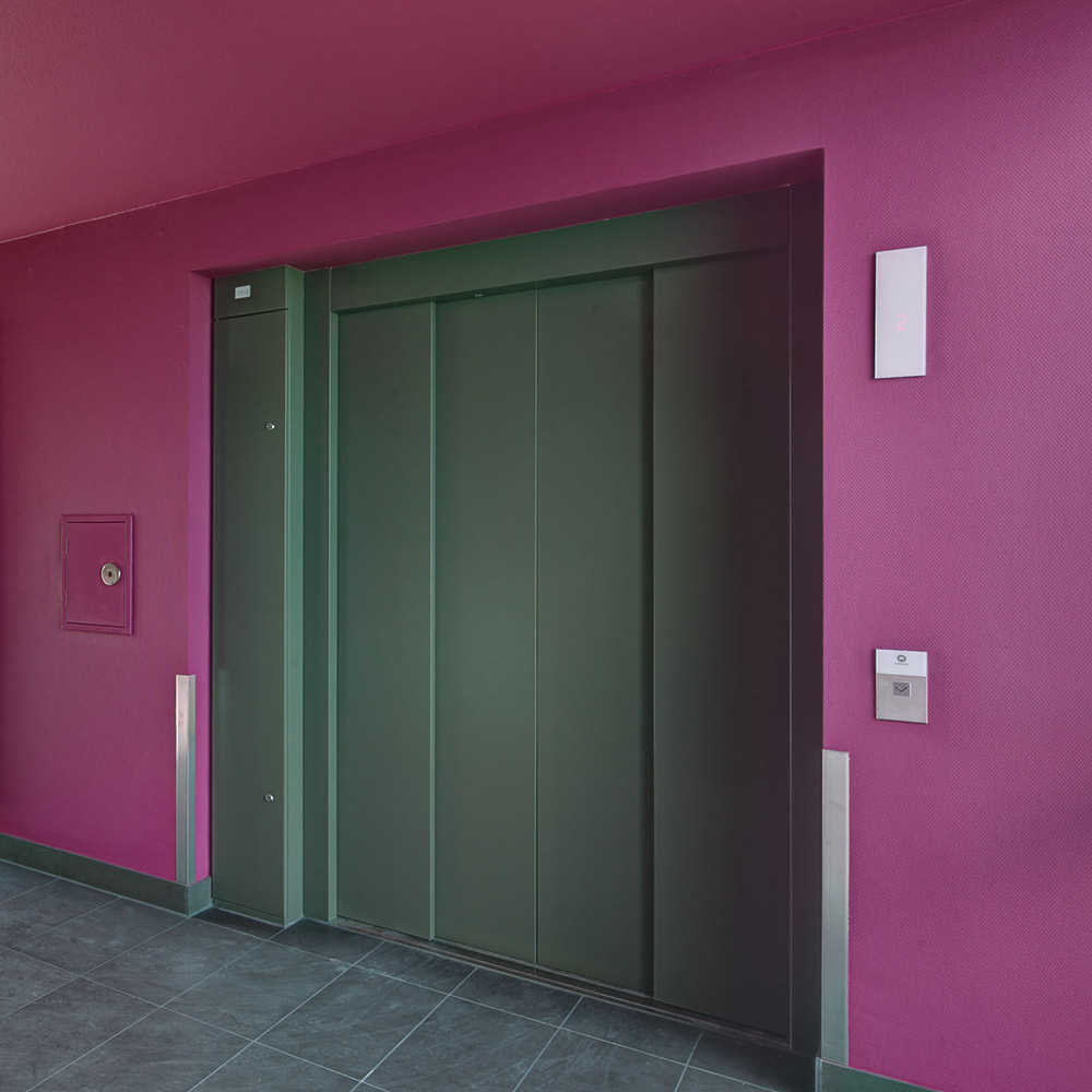 Zu den speziellen Innenfarben für Treppenhaus und Flur