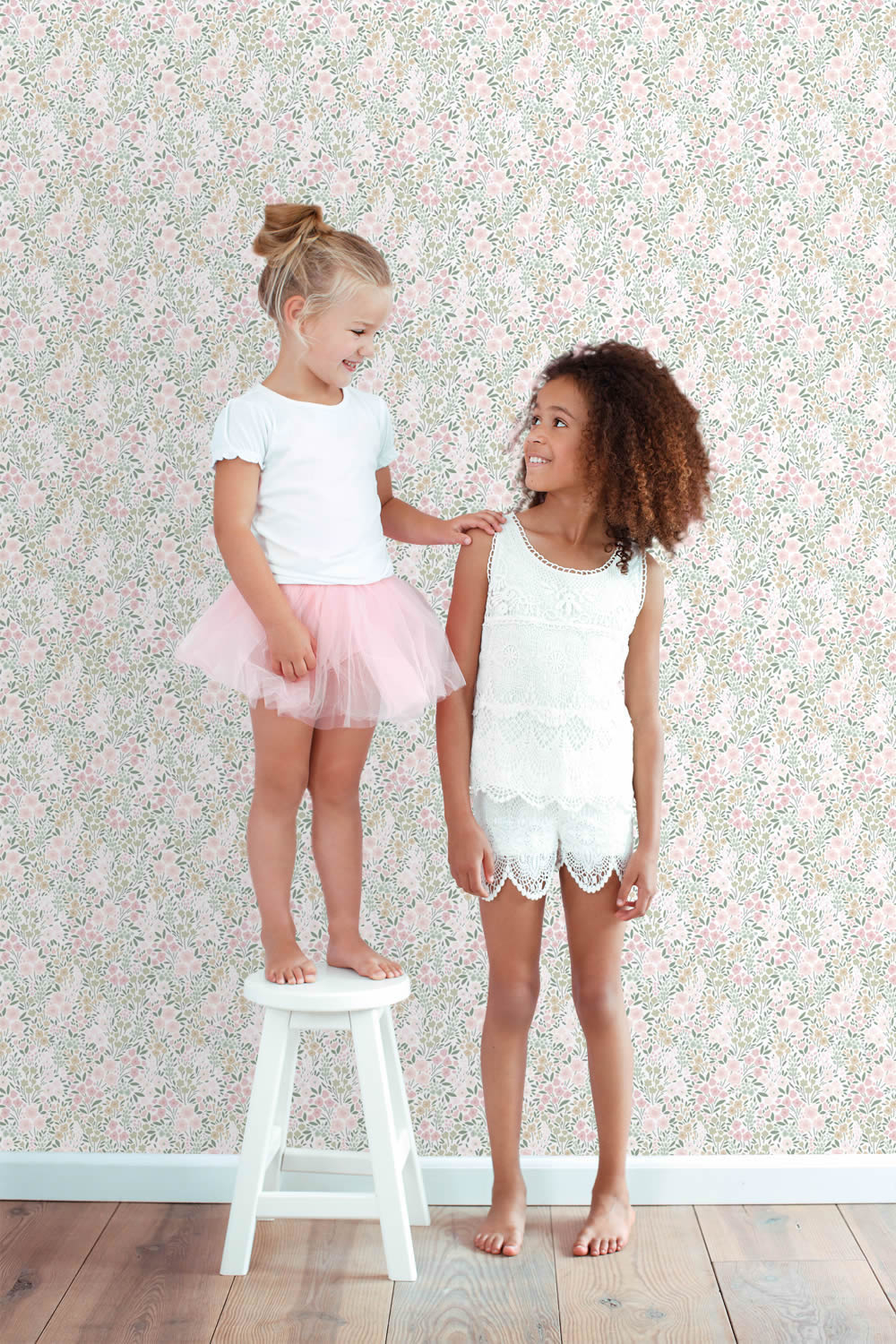 Vliestapete Blumen Blüten floral rosa grün beige 139532